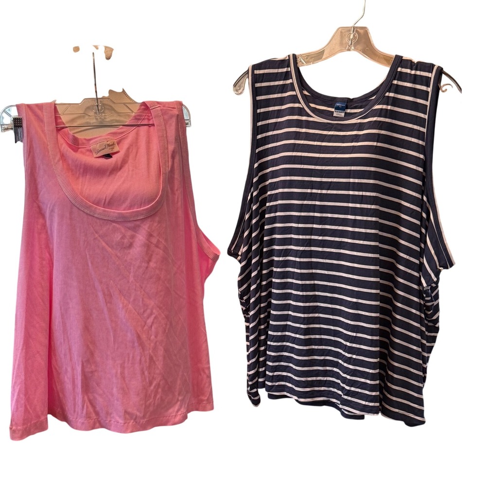 Lot of 2 Womens 4X Tank Tops Universal Thread Pink Ribbed Old Navy Navy Striped